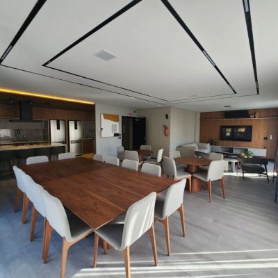 Apartamentos com 31m², 1 quarto, 1 garagem, no bairro Centro em Florianópolis