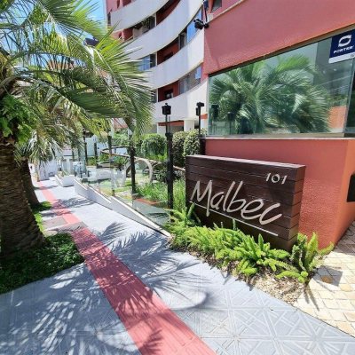 Apartamentos com 93m², 3 quartos, 1 suíte, 1 garagem, no bairro Centro em Florianópolis