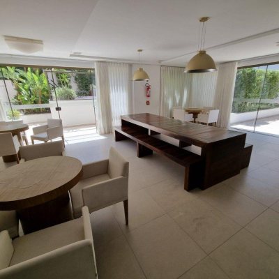 Apartamentos com 93m², 3 quartos, 1 suíte, 1 garagem, no bairro Centro em Florianópolis