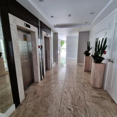 Apartamentos com 93m², 3 quartos, 1 suíte, 1 garagem, no bairro Centro em Florianópolis