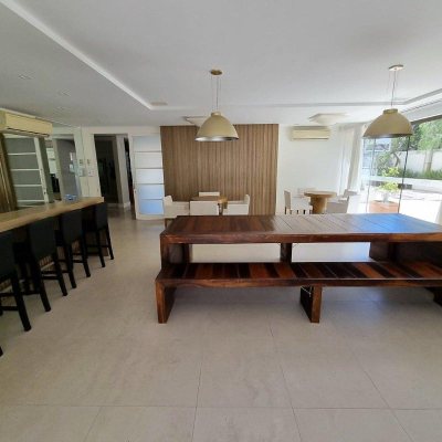 Apartamentos com 93m², 3 quartos, 1 suíte, 1 garagem, no bairro Centro em Florianópolis