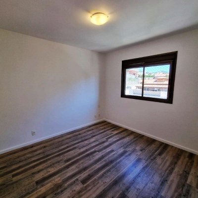 Apartamentos com 93m², 3 quartos, 1 suíte, 1 garagem, no bairro Centro em Florianópolis