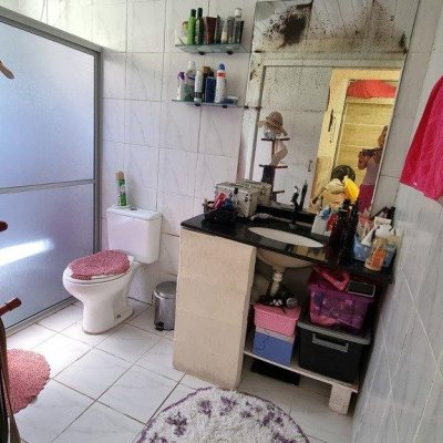 Apartamentos com 77m², 2 quartos, 1 suíte, 2 garagens, no bairro Santinho em Florianópolis