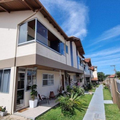 Apartamentos com 77m², 2 quartos, 1 suíte, 2 garagens, no bairro Santinho em Florianópolis