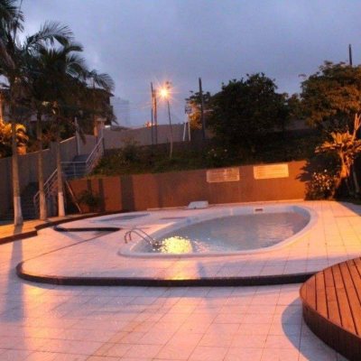 Apartamentos com 77m², 2 quartos, 1 suíte, 2 garagens, no bairro Santinho em Florianópolis