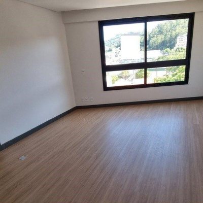 Apartamentos com 81m², 2 quartos, 1 suíte, 2 garagens, no bairro Saco Dos Limões em Florianópolis