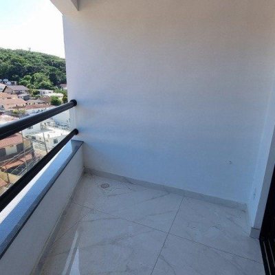 Apartamentos com 81m², 2 quartos, 1 suíte, 2 garagens, no bairro Saco Dos Limões em Florianópolis