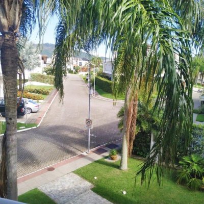 Casa em Condomínio com 393m², 4 quartos, 4 suítes, 2 garagens, no bairro Santa Mônica em Florianópolis