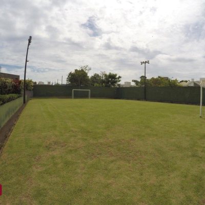 Casa em Condomínio com 393m², 4 quartos, 4 suítes, 2 garagens, no bairro Santa Mônica em Florianópolis