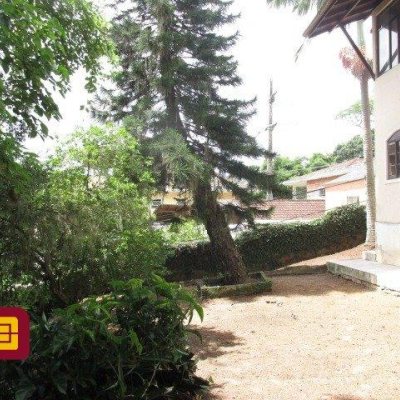 Casa Residencial com 160m², 4 quartos, 1 suíte, 2 garagens, no bairro Saco Dos Limões em Florianópolis