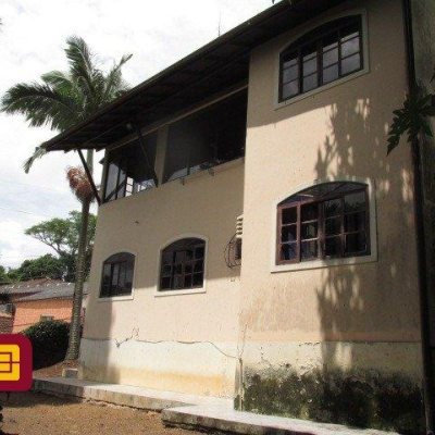 Casa Residencial com 160m², 4 quartos, 1 suíte, 2 garagens, no bairro Saco Dos Limões em Florianópolis