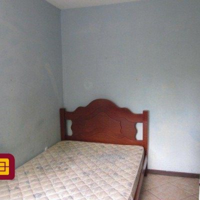 Casa Residencial com 160m², 4 quartos, 1 suíte, 2 garagens, no bairro Saco Dos Limões em Florianópolis