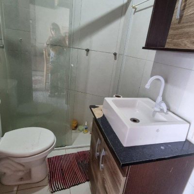 Casa Residencial com 150m², 5 quartos, 2 garagens, no bairro Tapera da Base em Florianópolis