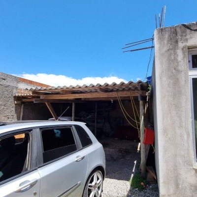 Casa Residencial com 150m², 5 quartos, 2 garagens, no bairro Tapera da Base em Florianópolis