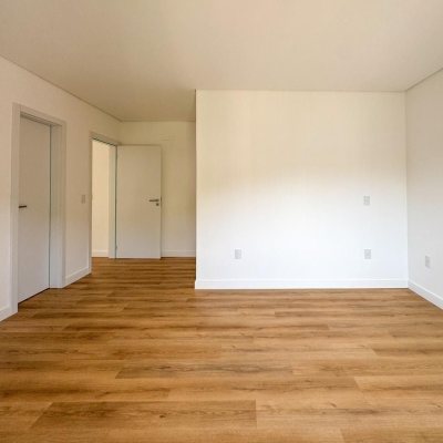 Casa Residencial com 333m², 4 quartos, 3 suítes, 2 garagens, no bairro Campeche em Florianópolis