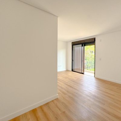 Casa Residencial com 333m², 4 quartos, 3 suítes, 2 garagens, no bairro Campeche em Florianópolis