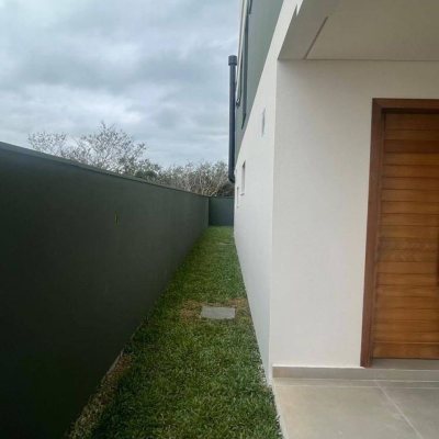 Casa Residencial com 154m², 3 quartos, 1 suíte, 2 garagens, no bairro Ribeirão Da Ilha em Florianópolis