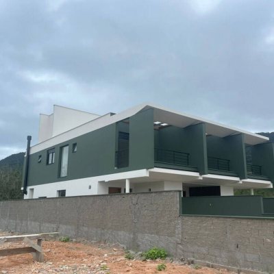 Casa Residencial com 154m², 3 quartos, 1 suíte, 2 garagens, no bairro Ribeirão Da Ilha em Florianópolis