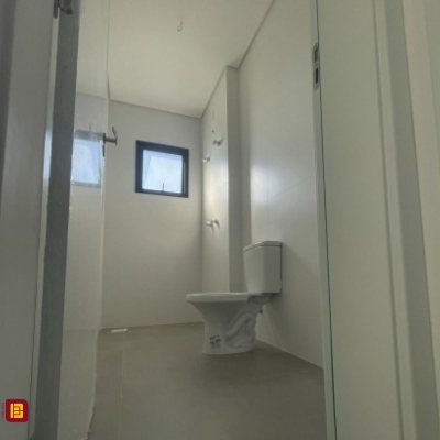 Casa Residencial com 154m², 3 quartos, 1 suíte, 2 garagens, no bairro Ribeirão Da Ilha em Florianópolis