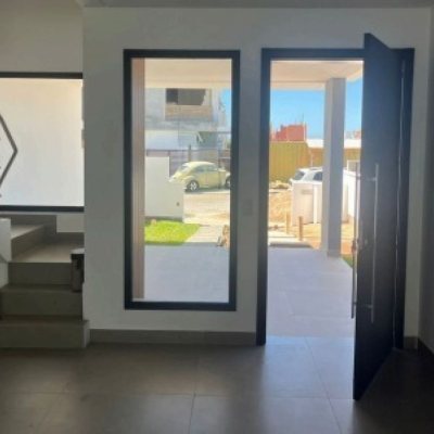 Casa Residencial com 154m², 3 quartos, 1 suíte, 2 garagens, no bairro Ribeirão Da Ilha em Florianópolis