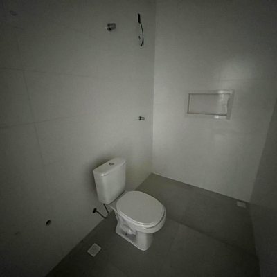 Casa Residencial com 118m², 3 quartos, 1 suíte, 2 garagens, no bairro Rio Tavares em Florianópolis