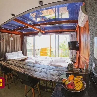 Casa Residencial com 600m², 7 quartos, 4 suítes, 11 garagens, no bairro Açores em Florianópolis