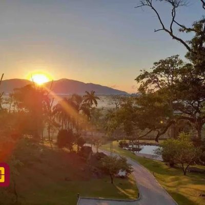 Casa Residencial com 600m², 7 quartos, 4 suítes, 11 garagens, no bairro Açores em Florianópolis