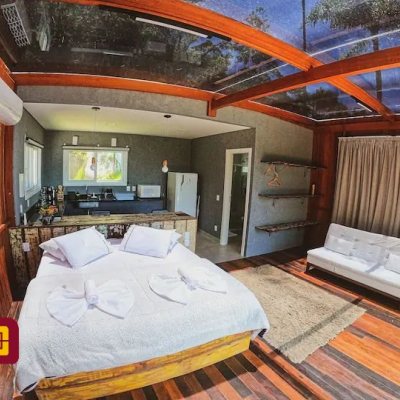 Casa Residencial com 600m², 7 quartos, 4 suítes, 11 garagens, no bairro Açores em Florianópolis