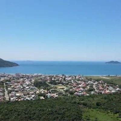Casa Residencial com 600m², 7 quartos, 4 suítes, 11 garagens, no bairro Açores em Florianópolis