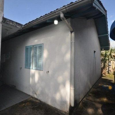 Terrenos Residenciais com 1391m², no bairro Pantanal em Florianópolis