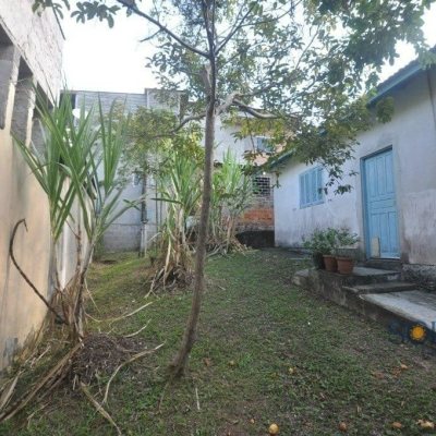 Terrenos Residenciais com 1391m², no bairro Pantanal em Florianópolis