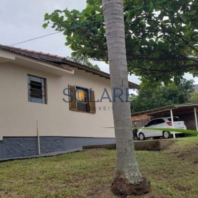 Casa Residencial com 73m², 3 quartos, 1 garagem, no bairro Rio Tavares em Florianópolis