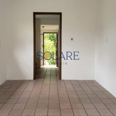 Casa Residencial com 73m², 3 quartos, 1 garagem, no bairro Rio Tavares em Florianópolis