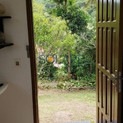 Casa Residencial com 73m², 3 quartos, 1 garagem, no bairro Rio Tavares em Florianópolis