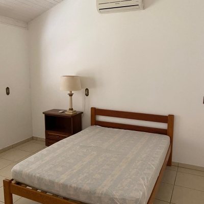 Casa Residencial com 300m², 4 quartos, 2 suítes, no bairro Vargem Grande em Florianópolis