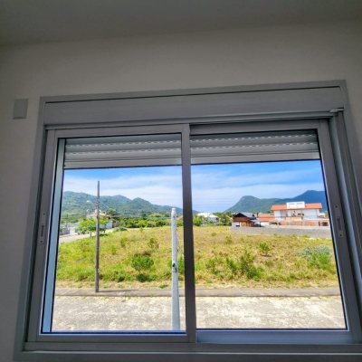 Casa Residencial com 122m², 3 quartos, 1 suíte, 2 garagens, no bairro Pântano Do Sul em Florianópolis