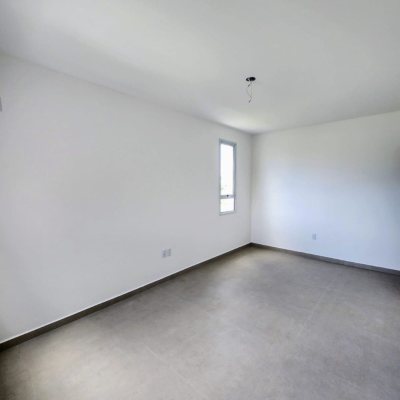 Casa Residencial com 122m², 3 quartos, 1 suíte, 2 garagens, no bairro Pântano Do Sul em Florianópolis