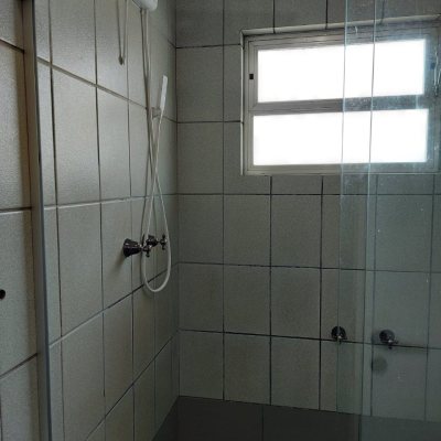 Casa Residencial com 320m², 4 quartos, 4 suítes, 4 garagens, no bairro Coqueiros em Florianópolis