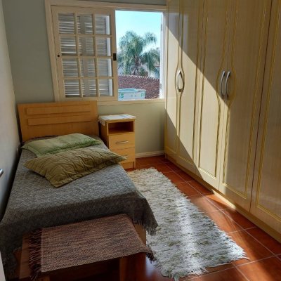 Casa Residencial com 320m², 4 quartos, 4 suítes, 4 garagens, no bairro Coqueiros em Florianópolis