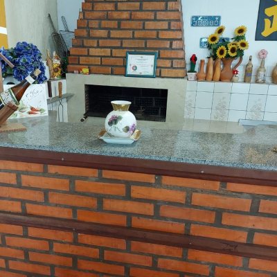 Casa Residencial com 320m², 4 quartos, 4 suítes, 4 garagens, no bairro Coqueiros em Florianópolis