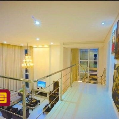 Casa Residencial com 470m², 5 quartos, 5 suítes, 4 garagens, no bairro Campeche em Florianópolis