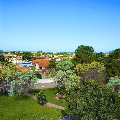 Casa Residencial com 470m², 5 quartos, 5 suítes, 4 garagens, no bairro Campeche em Florianópolis