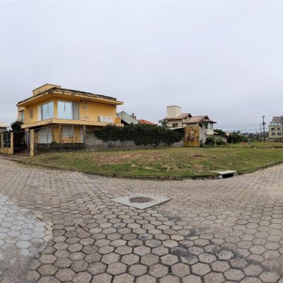 Terrenos Residenciais com 533m², no bairro Campeche em Florianópolis