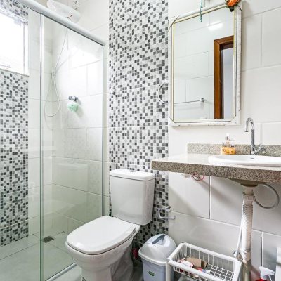 Casa Residencial com 106m², 2 quartos, 2 suítes, 5 garagens, no bairro Campeche em Florianópolis