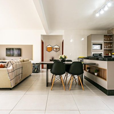 Casa Residencial com 106m², 2 quartos, 2 suítes, 5 garagens, no bairro Campeche em Florianópolis