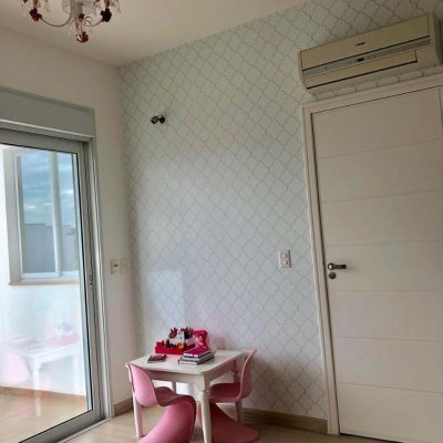 Casa Residencial com 460m², 3 quartos, 3 suítes, 3 garagens, no bairro Lagoa da Conceição em Florianópolis