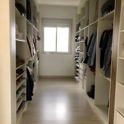 Casa Residencial com 460m², 3 quartos, 3 suítes, 3 garagens, no bairro Lagoa da Conceição em Florianópolis