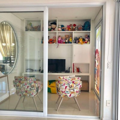 Casa Residencial com 460m², 3 quartos, 3 suítes, 3 garagens, no bairro Lagoa da Conceição em Florianópolis