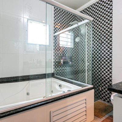 Casa Residencial com 120m², 2 quartos, 1 suíte, 2 garagens, no bairro Campeche em Florianópolis