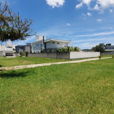Terrenos Residenciais com 510m², no bairro Campeche em Florianópolis